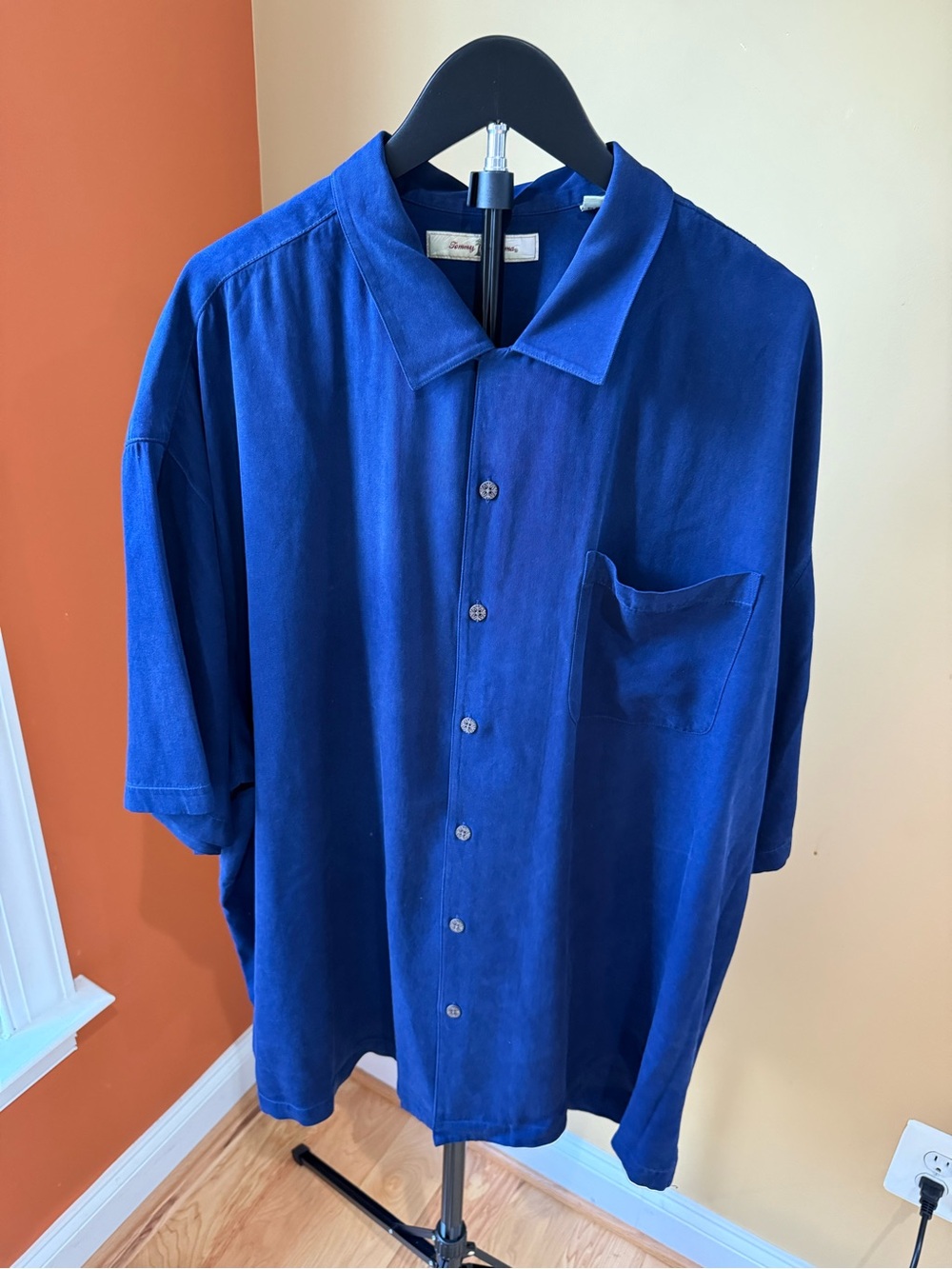 Tommy Bahama Men's Short-Sleeve Button-Down Shirt in Royal Blue